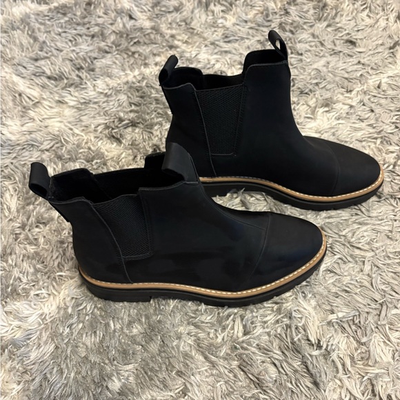 TOMS Women's Skylar Chelsea Boots - Picture 2 of 8